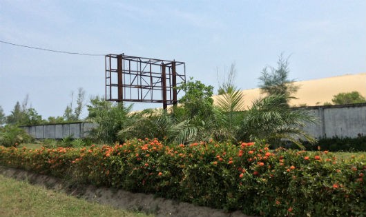 Dự án Khu nghỉ dưỡng ven biển Lăng Cô của Cty TNHH Pegasus Fund 2- Việt Nam cấp phép hơn 10 năm nhưng chỉ xây dựng tường rào