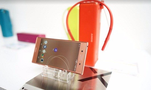 Sony ra mắt siêu phẩm Xperia XZ Premium 