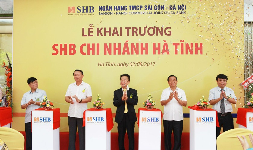 Lễ cắt băng khai trương SHB Hà Tĩnh