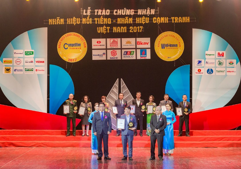 SHB được vinh danh trong  Top 20 Nhãn hiệu nổi tiếng Việt Nam 2017