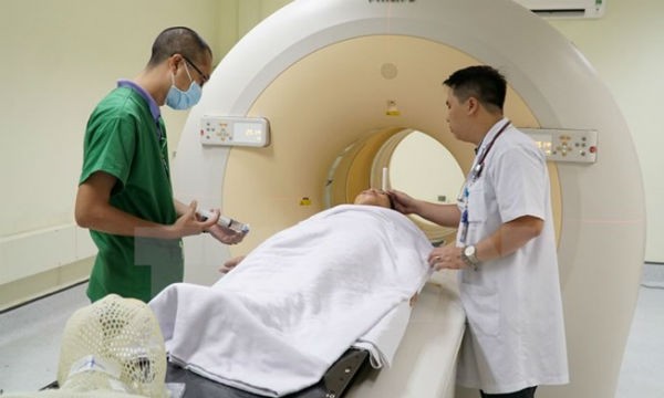 Chẩn đoán đặc trị PET/CT điều trị cho bệnh nhân ung thư. Ảnh: Phương Vy-TTXVN