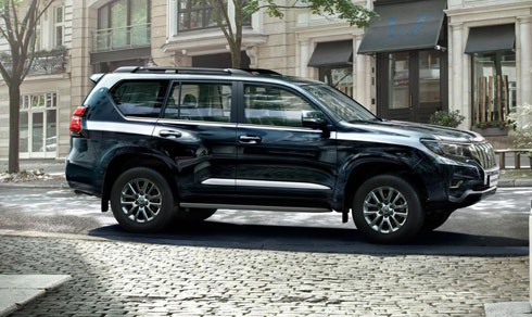 Toyota Land Cruiser 2018 được bán tại Anh từ cuối tháng này