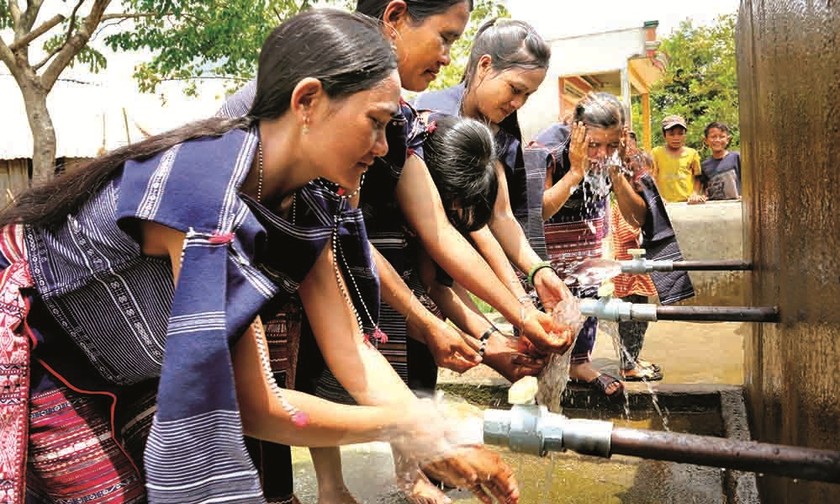 Nguồn vốn vay ưu đãi từ chương trình NSVSMT nông thôn đã góp phần nâng cao chất lượng cuộc sống của hàng vạn hộ gia đình