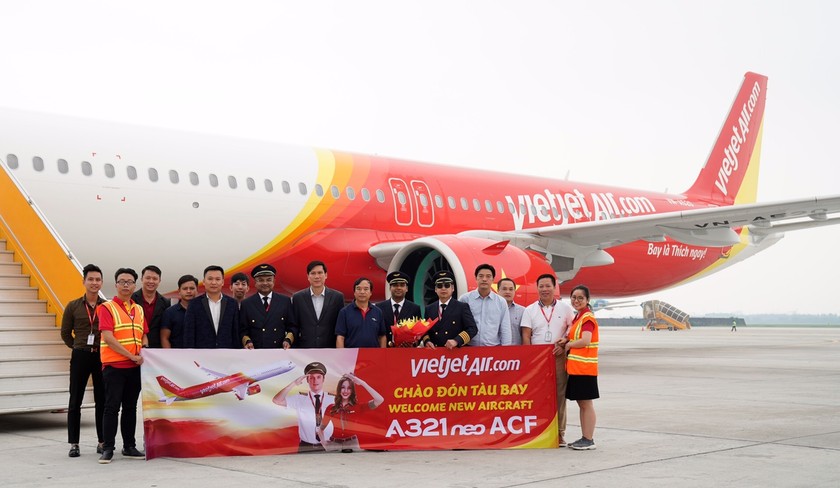 Vietjet đón tàu bay A321neo ACF 240 ghế đầu tiên trên thế giới