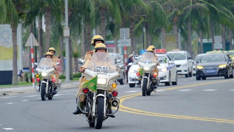 Xe ưu tiên.  Ảnh minh họa