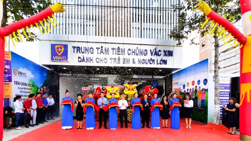 VNVC Mỹ Tho đi vào hoạt động với tổng diện tích hơn 1.000m2, gồm 20 phòng khám và tiêm, có thể phục vụ hàng ngàn lượt khách mỗi ngày