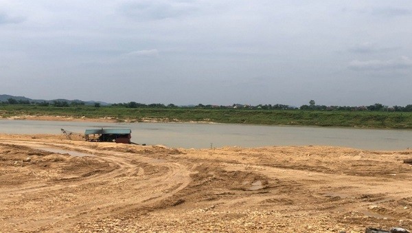 Mỏ cát tại xã Nghĩa Đồng của DNTN Hải Đường bị tạm đình chỉ