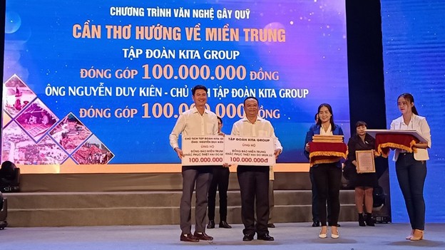 Tập đoàn Bất động sản KITA Group ủng hộ 100 triệu đồng và ông Nguyễn Duy Kiên (Chủ tịch KITA Group) hỗ trợ 100 triệu đồng đến đồng bào miền Trung đang gặp bão lũ.