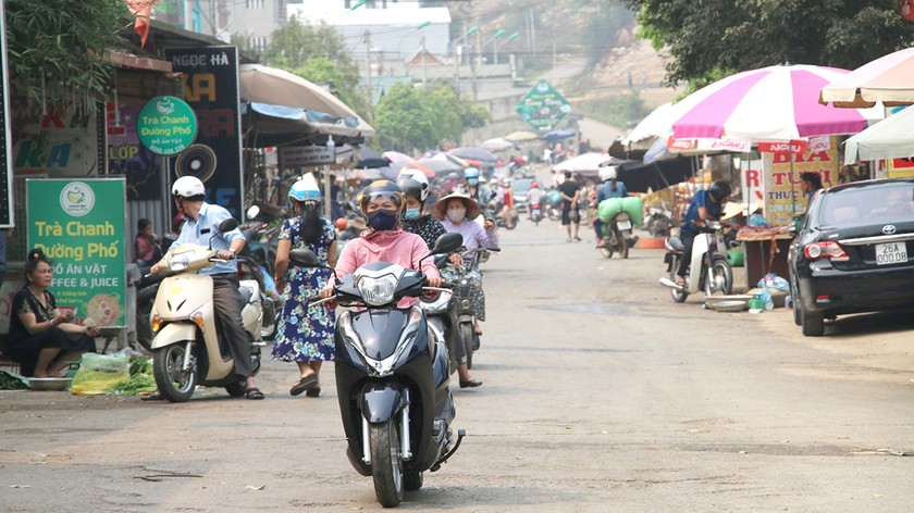 Hiện trạng khu “chợ cóc”.