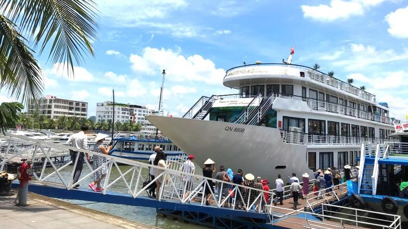 Sang quý III/2021, các ngành du lịch, khách sạn... gần như đi vào bế tắc.