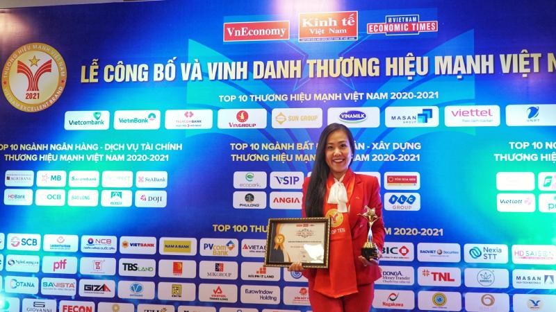 Techcombank được vinh danh top 10 thương hiệu mạnh Việt Nam 2021