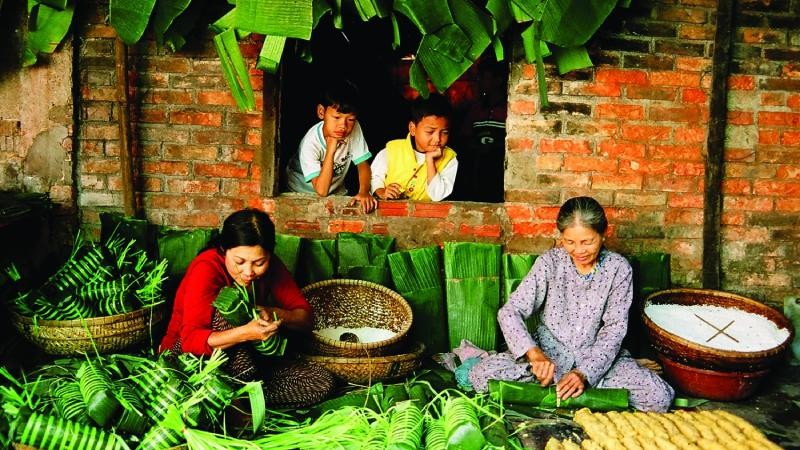 Về quê ăn Tết