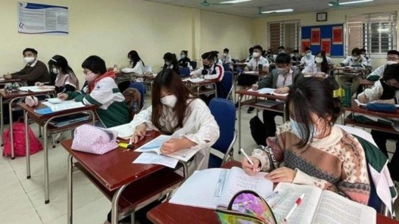 Việc tăng chỉ tiêu xét tuyển bằng chứng chỉ IELTS hiện có nhiều quan điểm khác nhau.