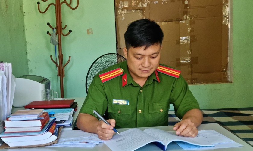 Thiếu tá Giàng Văn Hảo.