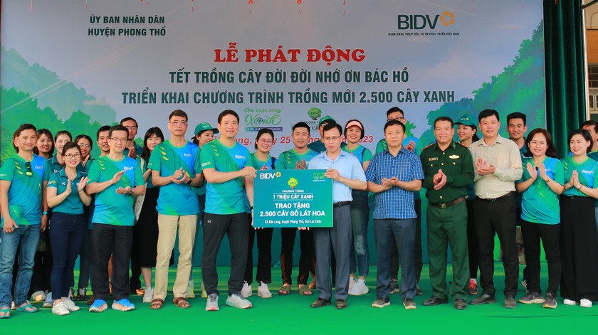 BIDV trồng cây xanh tại Lai Châu