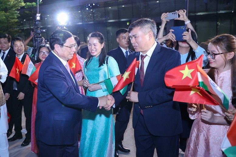 Thủ tướng Phạm Minh Chính đến New Delhi, bắt đầu chuyến thăm cấp Nhà nước tới Ấn Độ ảnh 3