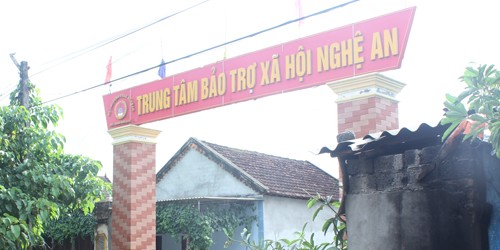 Vụ “1 bát cơm 3 miếng thịt mỡ“: Sai phạm do Phó Giám đốc