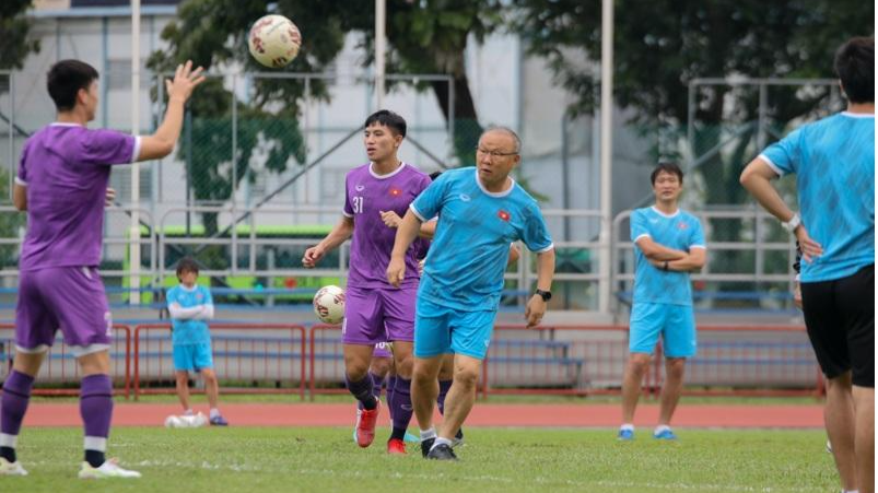 Muốn vô địch, đội quân của thầy Park phải vượt qua Thái Lan ở bán kết