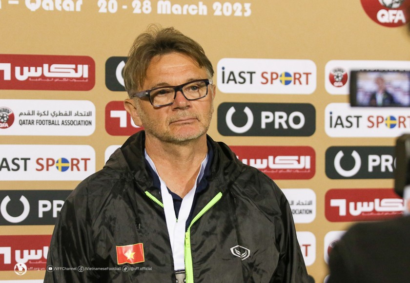 HLV Philippe Troussier: “Chúng tôi rất mong đợi trận đấu thứ hai để thể hiện tốt hơn” (ảnh VFF) 