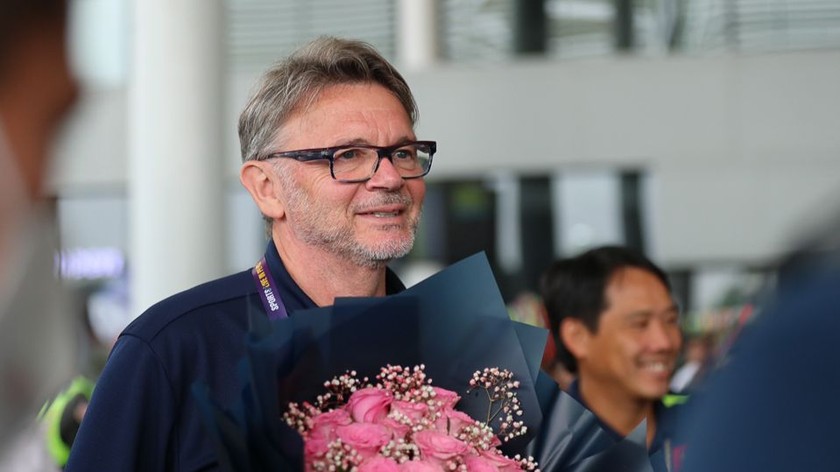 Mục tiêu giành HCV SEA Games đè nặng lên vai ông Troussier. (Ảnh VFF)