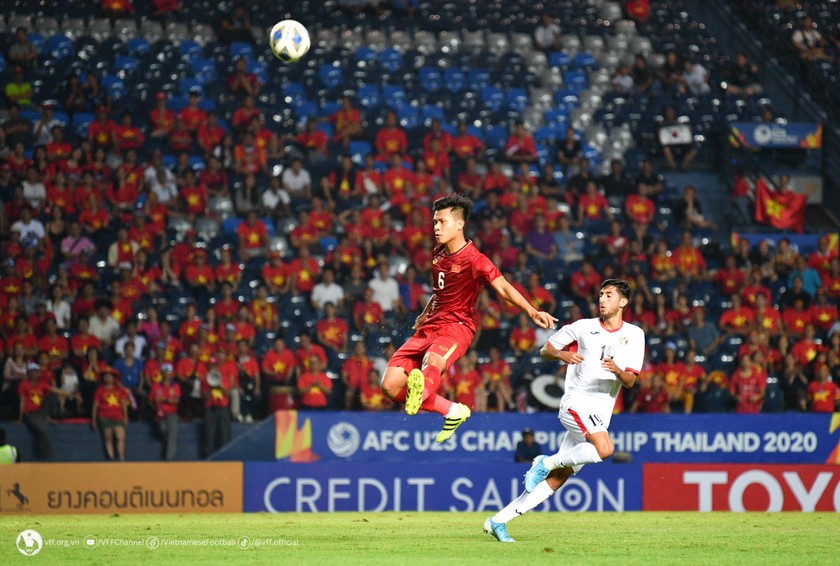 Lê Ngọc Bảo khoác áo đội tuyển U23 Việt Nam thi đấu tại VCK giải U23 châu Á 2020. ảnh VFF