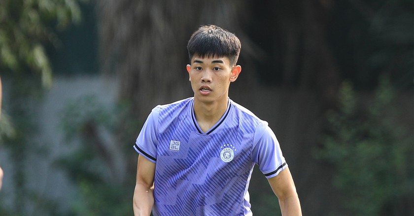 Hà Nội FC không mượn tuyển thủ quốc gia Đình Bắc dù trước đó cầu thủ này đã tập luyện với CLB, ảnh HNFC