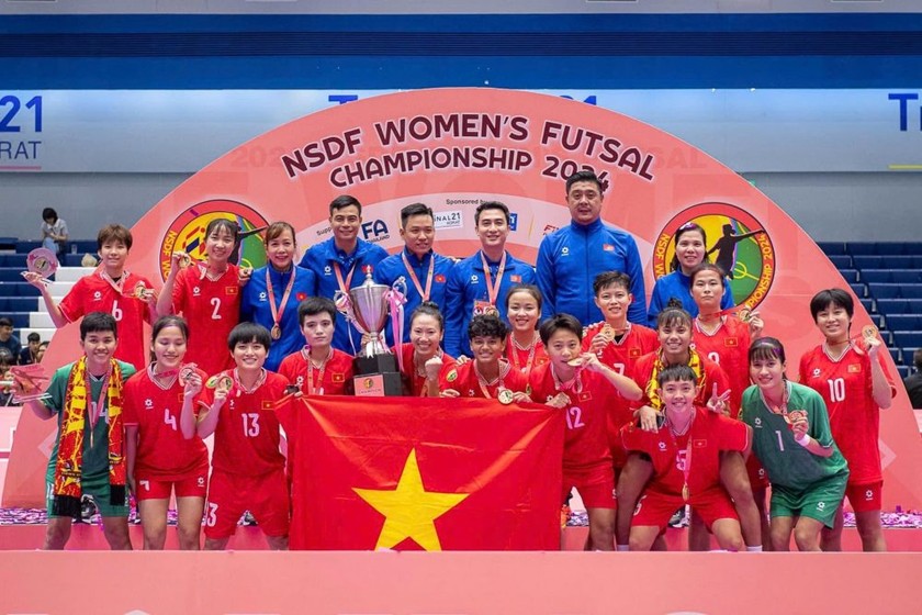 Đội tuyển futsal nữ Việt Nam vô địch giải giao hữu quốc tế tại Thái Lan. (Ảnh VFF) 