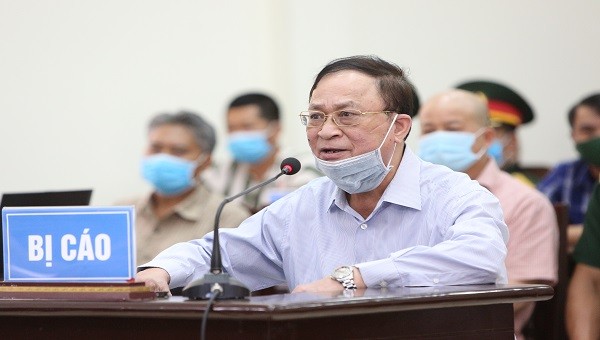 Cựu Thứ trưởng Bộ Quốc phòng Nguyễn Văn Hiến tại tòa.