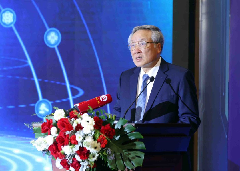 Chán án TAND tối cao Nguyễn Hòa Bình phát biểu khai mạc tại Hội nghị.