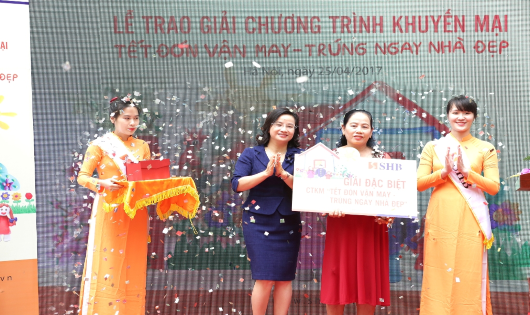 Gửi tiền tại SHB, bất ngờ trúng nhà tiền tỷ