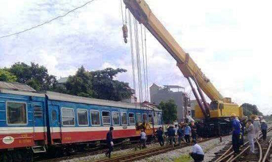 Vừa thi công, vừa khai thác dẫn đến sự cố trật bánh tàu tại ga Yên Viên 