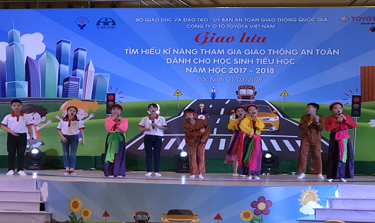 Giao lưu tiểu phẩm