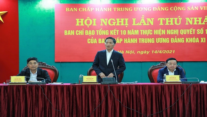 Tân Trưởng ban Kinh tế TW chủ trì Hội nghị.