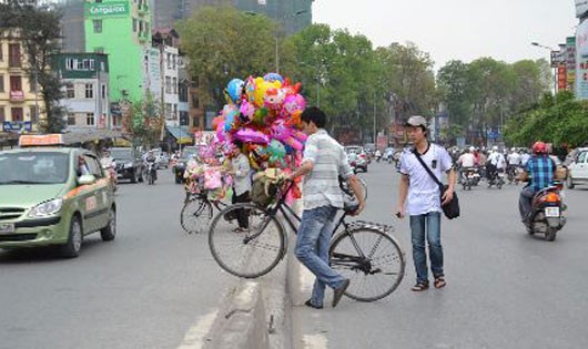 Sắp tới, người đi bộ vi phạm các quy định về giao thông sẽ bị xử lý triệt để