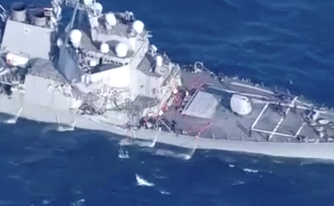 Tàu khu trục USS Fitzgerald. Ảnh: VietNamplus/NHK