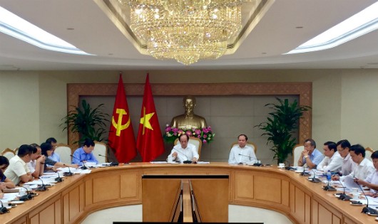 Thủ tướng 'phê bình gắt gao' 13 lãnh đạo tỉnh, bộ ngành