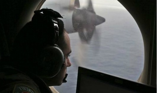 Tìm kiếm máy bay mất tích MH370. (Nguồn: CBS News)