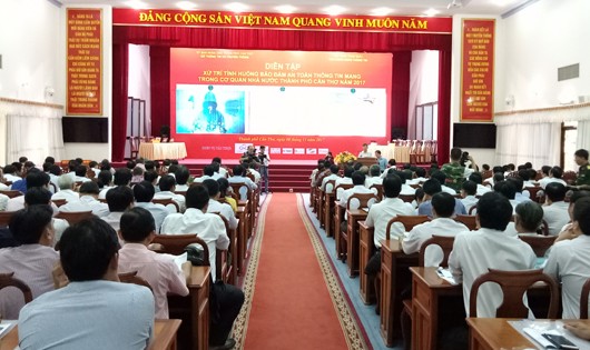 Quang cảnh buổi diễn tập