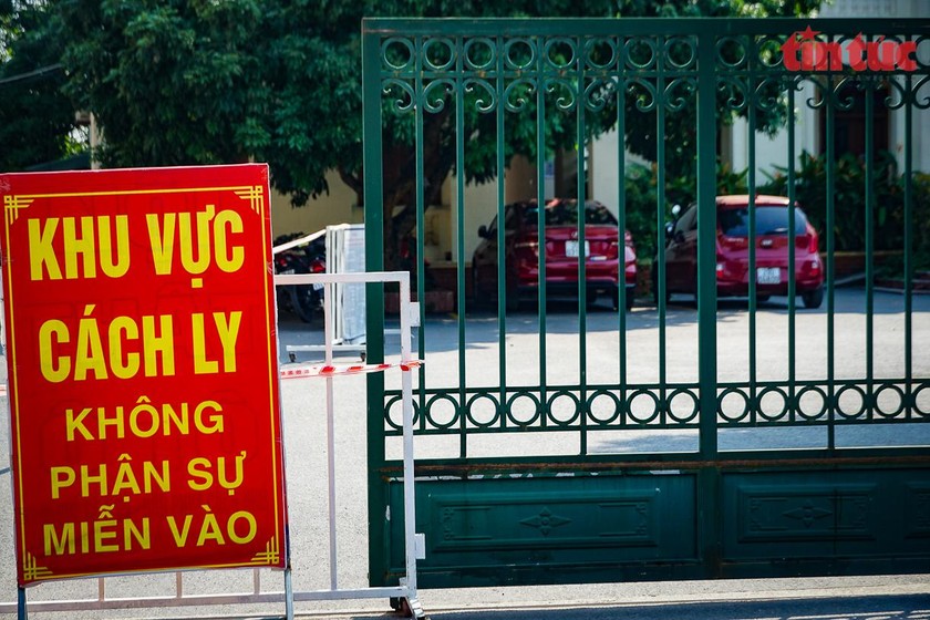 2 quận có tỷ lệ mắc COVID-19 cộng đồng cao nhất tại Hà Nội 14 ngày qua