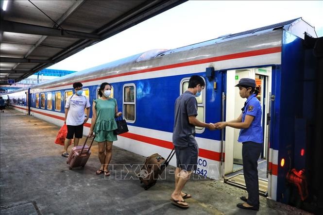 Những lưu ý với khách đi tàu Tết tránh nhầm tàu, lỡ chuyến