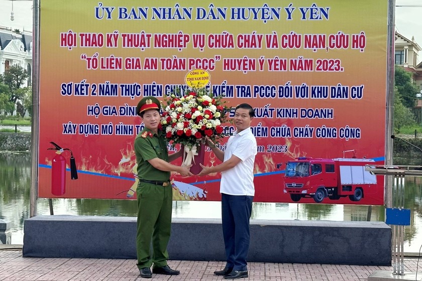 Huyện Ý Yên tổ chức Hội thao kỹ thuật nghiệp vụ chữa cháy và cứu nạn, cứu hộ