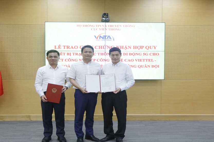 Viettel High Tech là doanh nghiệp đầu tiên của Việt Nam được cấp chứng nhận đối với các Quy chuẩn Kỹ thuật Quốc gia về Thiết bị trạm gốc thông tin di động 5G.