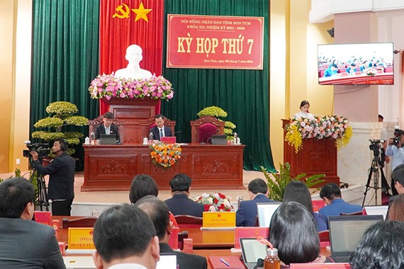 Quang cảnh Kỳ họp thứ 7, HĐND tỉnh Kon Tum khóa XII