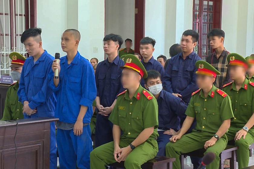 Các bị cáo tại tòa.