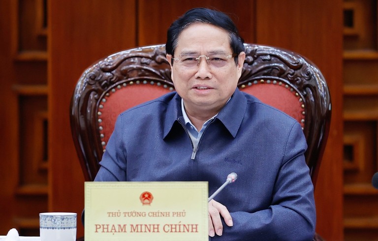 Thủ tướng Phạm Minh Chính yêu cầu quán triệt tinh thần "chỉ bàn làm, không bàn lùi", "vừa chạy vừa xếp hàng" - Ảnh: VGP/Nhật Bắc