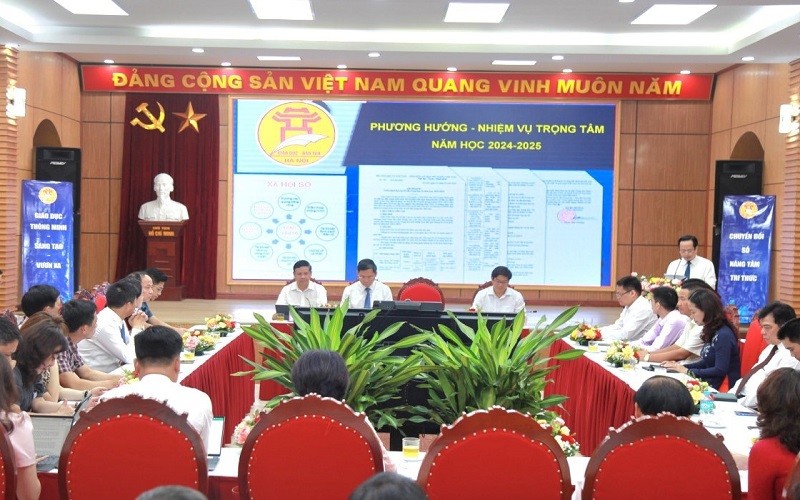 Hội nghị tổng kết học bạ số cấp tiểu học, triển khai học bạ số cấp học phổ thông năm học 2024-2025 của Sở GD&amp;ĐT TP. Hà Nội.