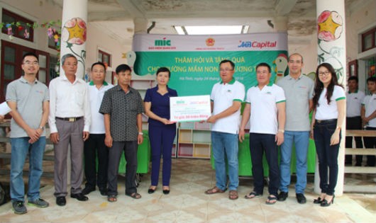 MIC & MB Capital ủng hộ đồng bào Miền Trung 600 triệu đồng