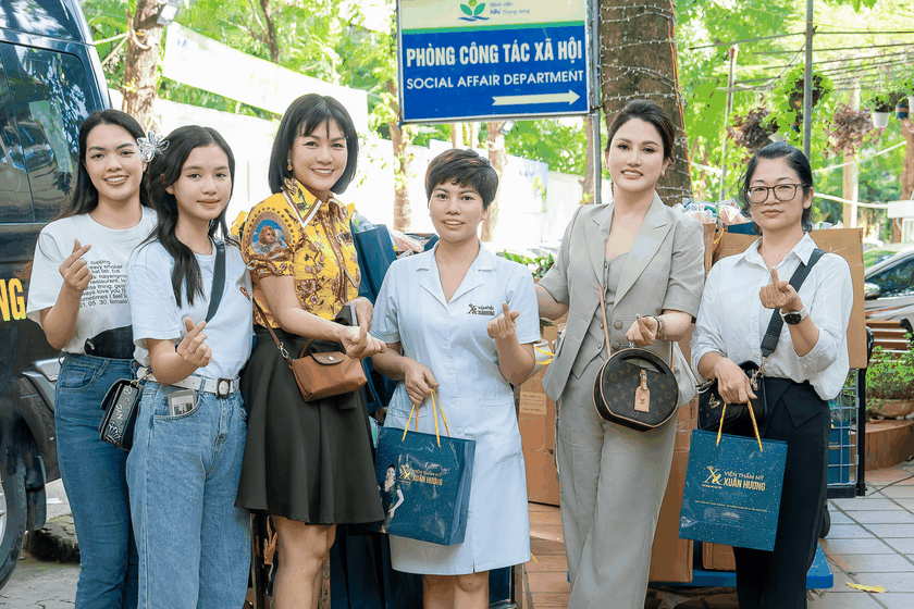 Viện Thẩm mỹ Xuân Hương trao 240 suất quà cho bệnh Nhi có hoàn cảnh khó khăn tại Bệnh viện Nhi Trung Ương