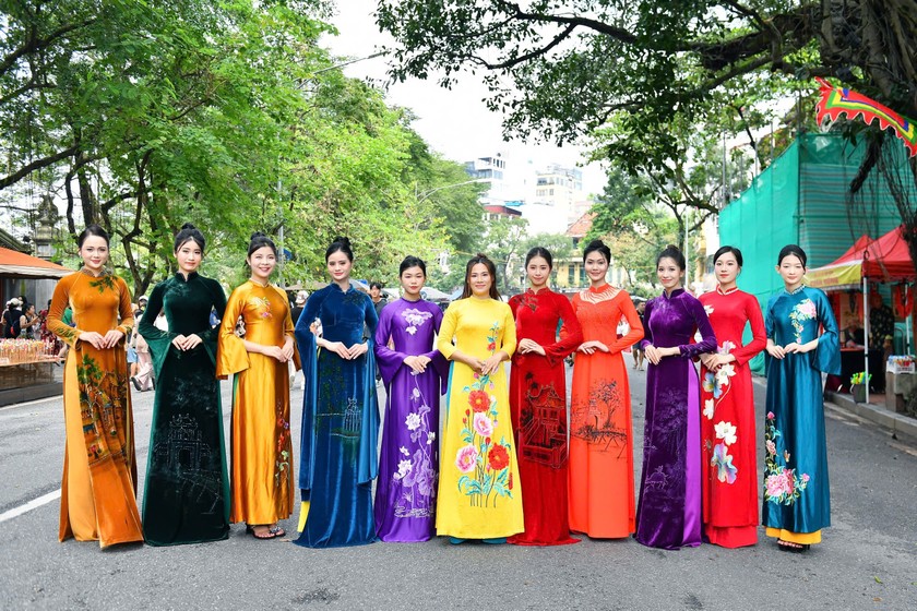 BST Áo dài sắc thu Hà Thành - NTK Hương Vải.