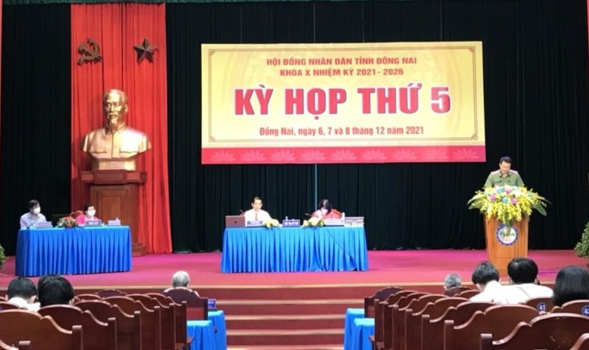Thiếu tướng Vũ Hồng Văn, Giám đốc Công an tỉnh Đồng Nai trả lời chất vấn